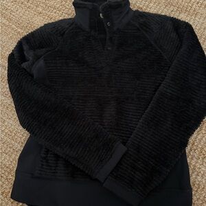 Mountain Hardwear Black Plush Quarter-Snap Women's Pullover